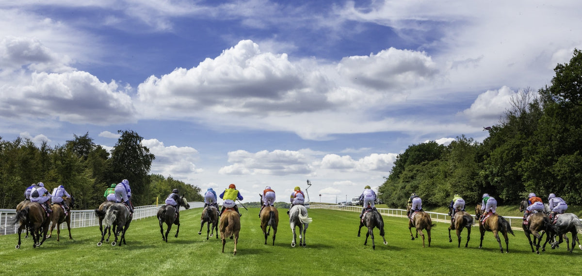 Globe-Trotter's Guide To The British Sporting Season - GLOBE-TROTTER