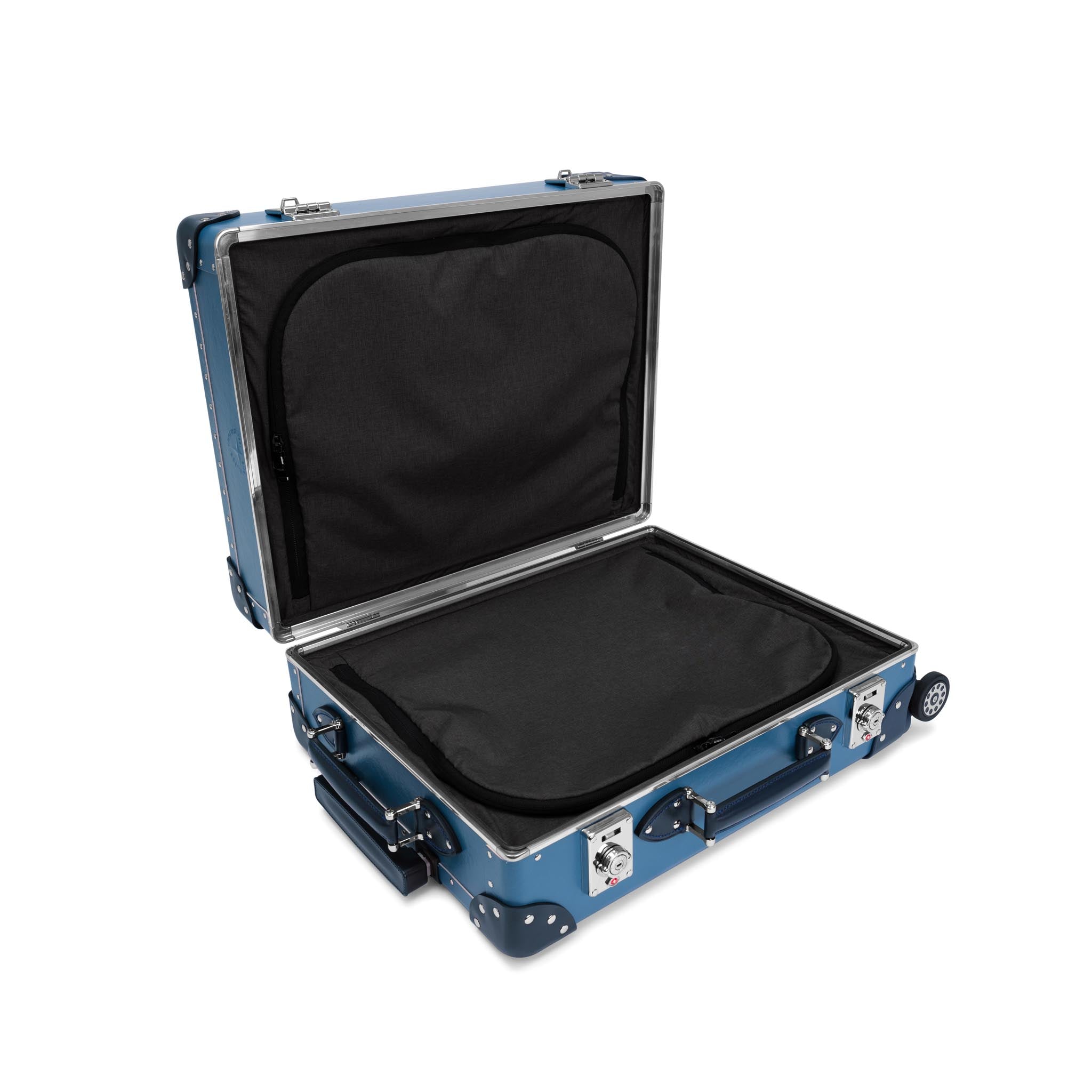 Metropolis · Carry-On - 4 Wheels | Fog Blue/Navy/Chrome