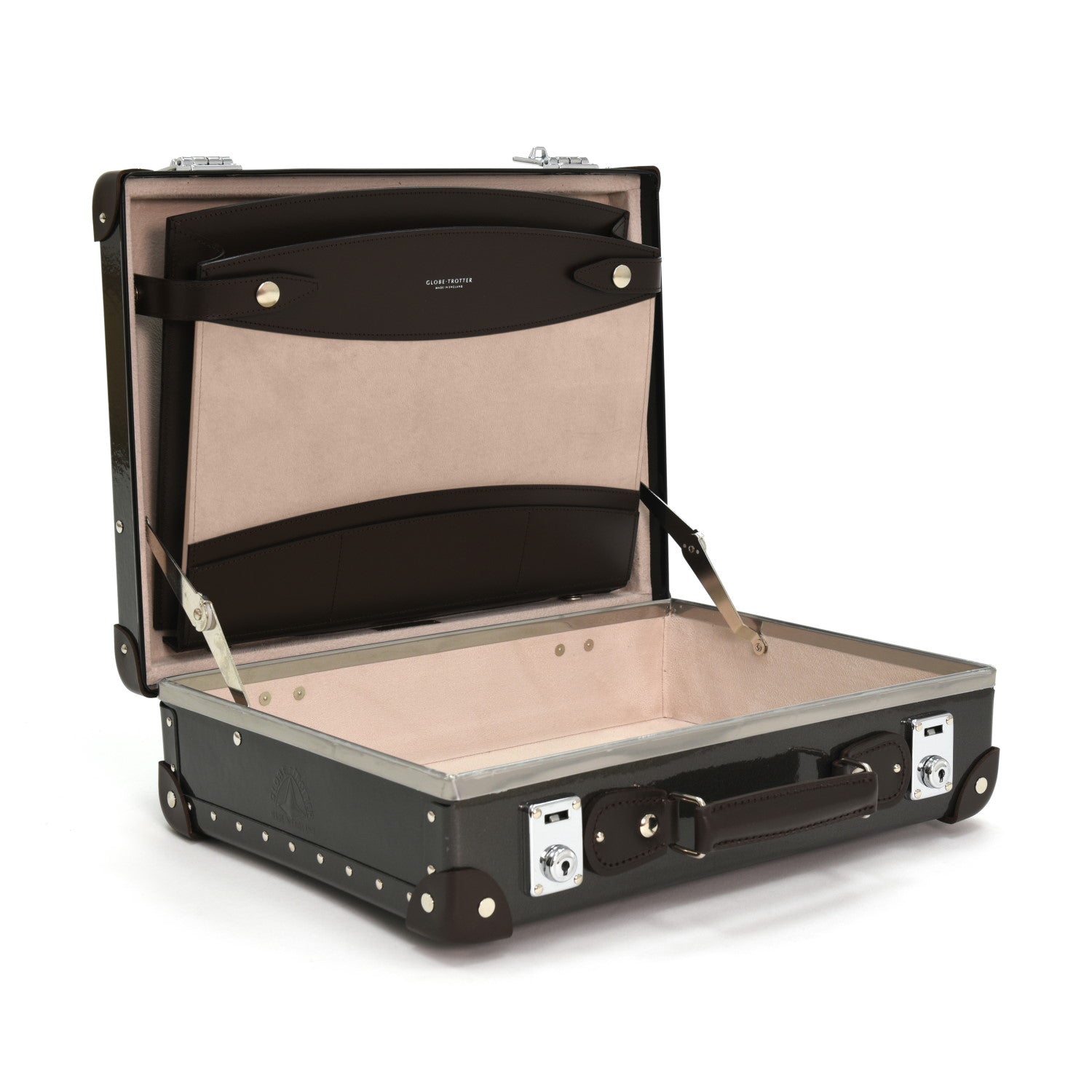 Caviar - Classic Attaché | Globe-Trotter